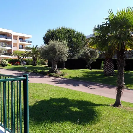 3 Pieces, Refait A Neuf, Standing, Piscine, A Pieds Appartement *