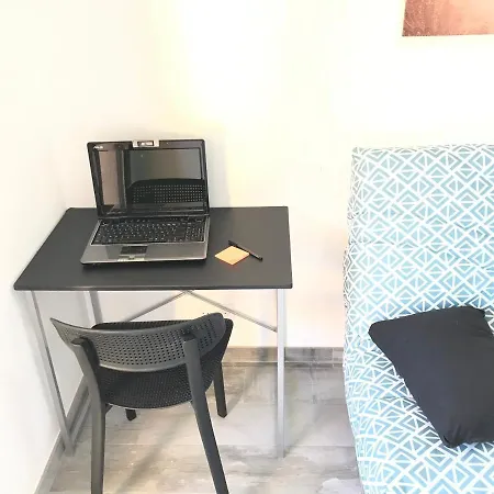 3 Pieces, Refait A Neuf, Standing, Piscine, A Pieds *